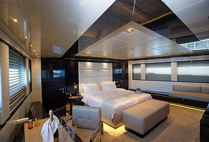 الأناقة العصرية على متن يخت M Superyacht